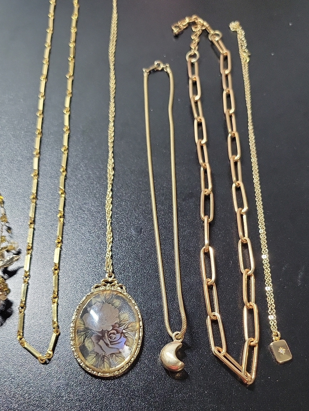 Gold-Tone Floral Pendant Necklace Lot